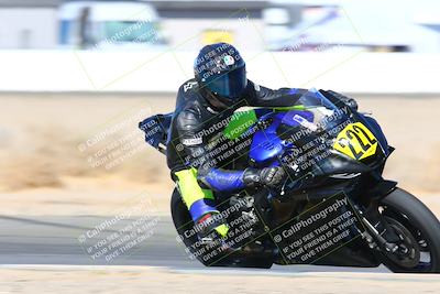 media/Jan-08-2022-SoCal Trackdays (Sat) [[1ec2777125]]/Turn 15 Inside (950am)/